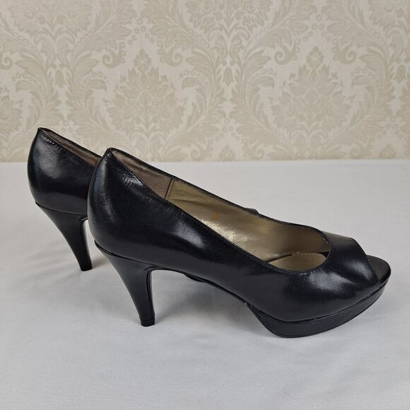 Bandolino Size 6M Mylah Black Leather Heels Peep Toe - Picture 3 of 14